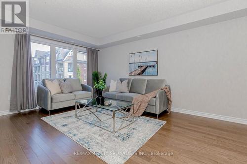 28 - 200 Veterans Drive, Brampton (Northwest Brampton), ON - Indoor Photo Showing Living Room