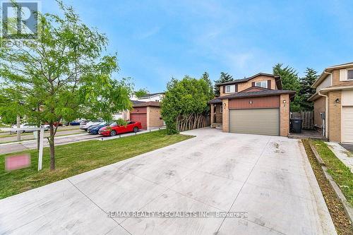 7 Newbridge Crescent, Brampton (Westgate), ON - Outdoor