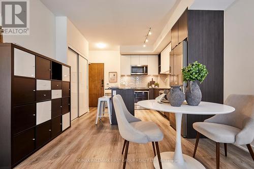 217 - 100 Eagle Rock Way, Vaughan, ON - Indoor Photo Showing Dining Room