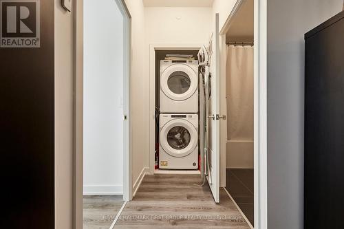 217 - 100 Eagle Rock Way, Vaughan, ON - Indoor Photo Showing Laundry Room