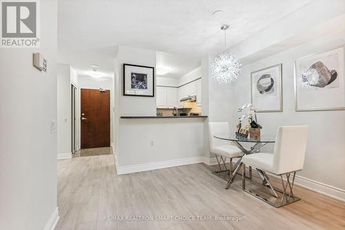 306 - 35 Finch Avenue E, Toronto (Willowdale East), ON - Indoor Photo Showing Dining Room