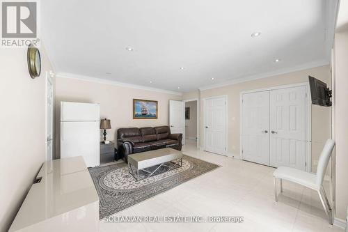 3 Alamosa Drive, Toronto, ON - Indoor