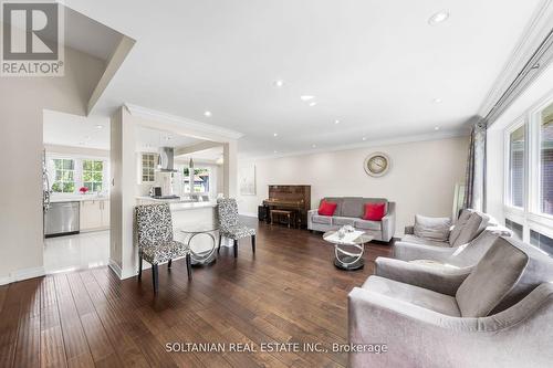 3 Alamosa Drive, Toronto (Bayview Village), ON - Indoor Photo Showing Living Room