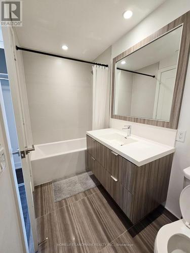 310 - 80 Vanauley Street, Toronto (Kensington-Chinatown), ON - Indoor Photo Showing Bathroom