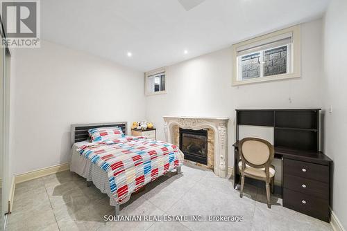 176 Empress Avenue, Toronto (Willowdale East), ON - Indoor Photo Showing Bedroom