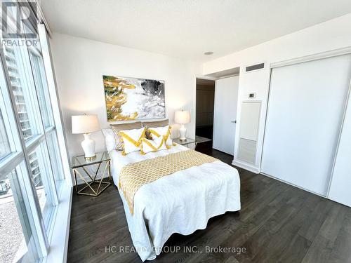 1602 - 10 Capreol Court, Toronto (Waterfront Communities), ON - Indoor Photo Showing Bedroom