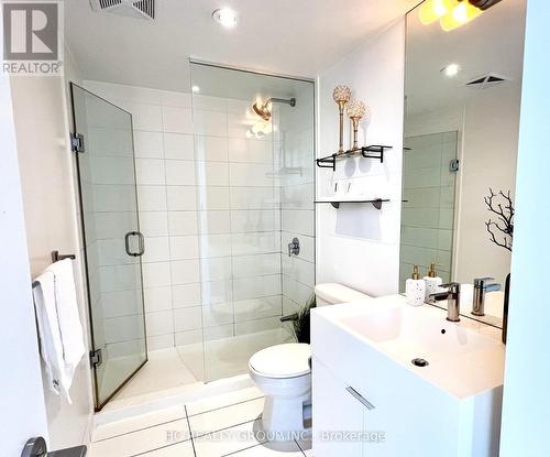 1602 - 10 Capreol Court, Toronto (Waterfront Communities), ON - Indoor Photo Showing Bathroom