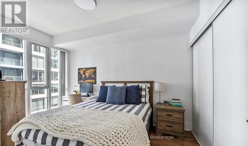 604 - 560 Front Street W, Toronto (Waterfront Communities), ON - Indoor Photo Showing Bedroom