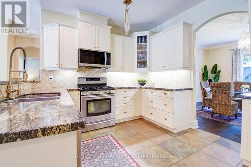 24 Wendat Trail, Springwater (Midhurst), ON - Indoor Photo Showing Kitchen With Double Sink