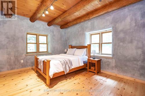 5745 Line 3 N, Midland, ON - Indoor Photo Showing Bedroom