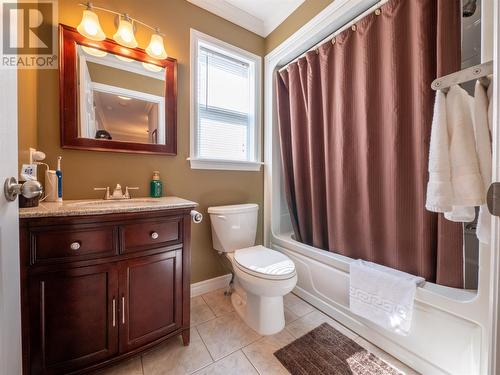 59 Great Eastern Avenue, St. John'S, NL - Indoor Photo Showing Bathroom