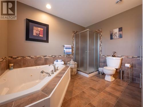 59 Great Eastern Avenue, St. John'S, NL - Indoor Photo Showing Bathroom