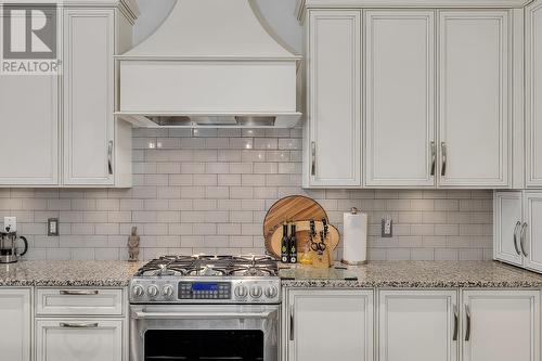 1960 Klo Road Unit# 20, Kelowna, BC - Indoor Photo Showing Kitchen With Upgraded Kitchen