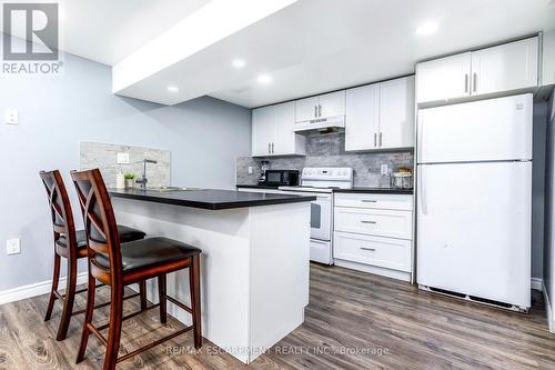 28 East 23Rd Street, Hamilton (Eastmount), ON - Indoor Photo Showing Kitchen