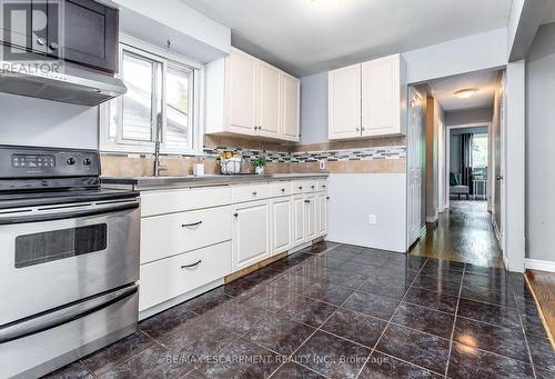 28 East 23Rd Street, Hamilton (Eastmount), ON - Indoor Photo Showing Kitchen