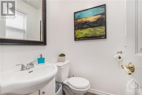 728 Glen Tay Road, Perth, ON - Indoor Photo Showing Bathroom