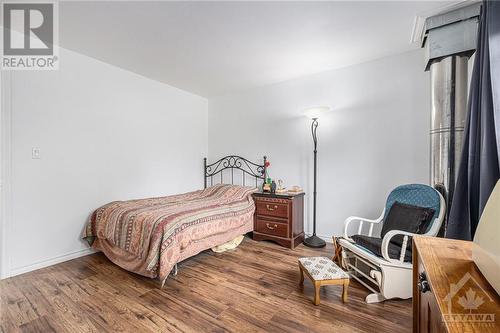 728 Glen Tay Road, Perth, ON - Indoor Photo Showing Bedroom