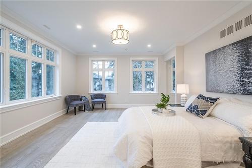 620 King Road, Burlington, ON - Indoor Photo Showing Bedroom