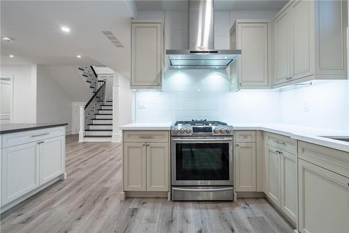 620 King Road, Burlington, ON - Indoor Photo Showing Kitchen With Upgraded Kitchen