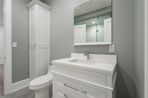 620 King Road, Burlington, ON - Indoor Photo Showing Bathroom