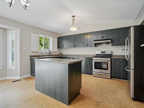 5649 Condor Place, Mississauga, ON - Indoor Photo Showing Kitchen