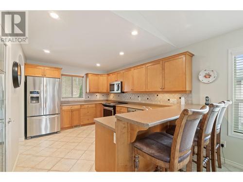 3512 Ridge Boulevard Unit# 15, West Kelowna, BC - Indoor Photo Showing Kitchen