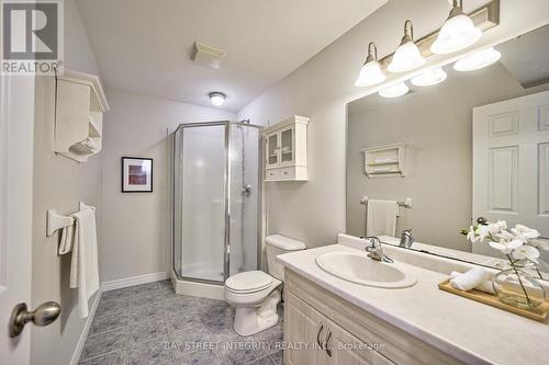 95 Mcguiness Drive, Brantford, ON - Indoor Photo Showing Bathroom