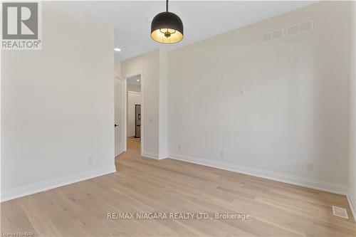 10 - 41 Ivy Crescent, Thorold, ON - Indoor Photo Showing Other Room