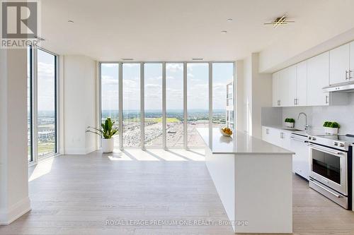 Ph203 - 9000 Jane Street, Vaughan (Concord), ON - Indoor Photo Showing Kitchen