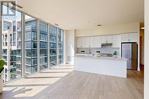 Ph203 - 9000 Jane Street, Vaughan, ON - Indoor Photo Showing Kitchen With Double Sink