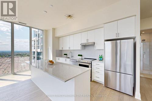 Ph203 - 9000 Jane Street, Vaughan (Concord), ON - Indoor Photo Showing Kitchen With Stainless Steel Kitchen