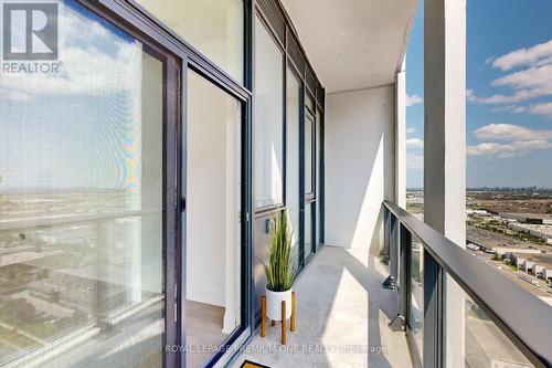 Ph203 - 9000 Jane Street, Vaughan, ON -  With Balcony With View