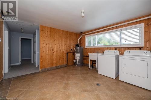 365 24Th Street W, Owen Sound, ON - Indoor Photo Showing Laundry Room