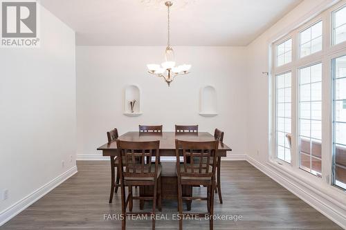 639 Concession 16 E Road, Tiny, ON - Indoor Photo Showing Dining Room