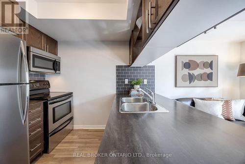 5 - 88 Munro Street, Toronto (South Riverdale), ON - Indoor Photo Showing Kitchen With Stainless Steel Kitchen With Double Sink