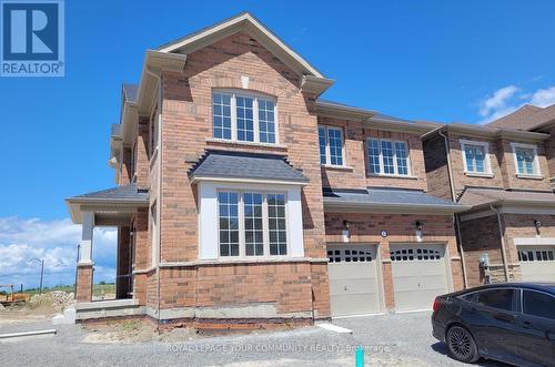 2 Lorrain Hand Crescent, Georgina, ON - Outdoor With Facade