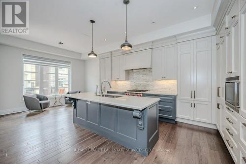 263 Hanover Street, Oakville (Old Oakville), ON - Indoor Photo Showing Kitchen With Double Sink With Upgraded Kitchen