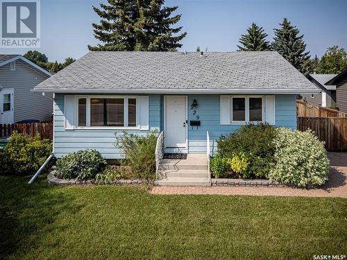 229 Langevin Crescent, Saskatoon, SK - Outdoor