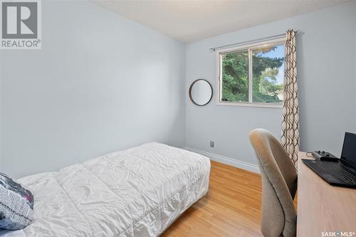 229 Langevin Crescent, Saskatoon, SK - Indoor Photo Showing Bedroom