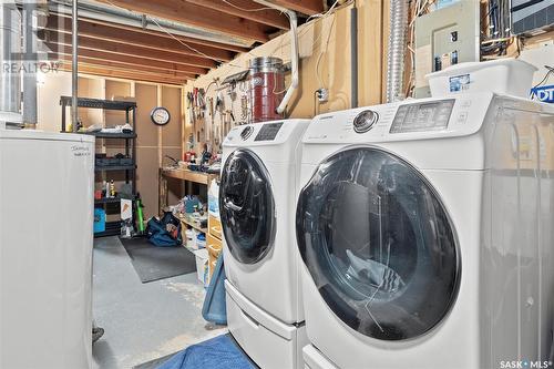 229 Langevin Crescent, Saskatoon, SK - Indoor Photo Showing Laundry Room