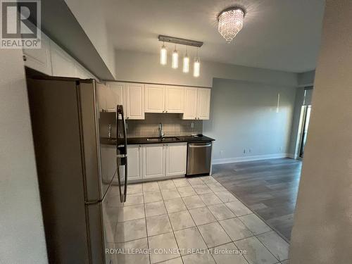 Ph1-01 - 1215 Bayly Street, Pickering, ON - Indoor Photo Showing Kitchen