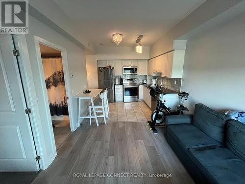 Ph1-01 - 1215 Bayly Street, Pickering (Liverpool), ON - Indoor Photo Showing Living Room