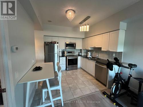 Ph1-01 - 1215 Bayly Street, Pickering (Liverpool), ON - Indoor Photo Showing Kitchen