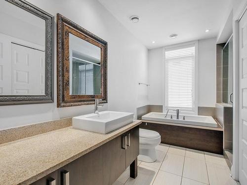 Bathroom - 2340 Rue Des Francs-Bourgeois, Boisbriand, QC - Indoor Photo Showing Bathroom