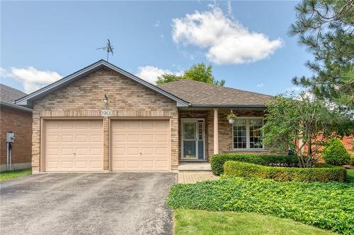 Detached Bungalow with double car garage - 190 Annabelle Street, Hamilton, ON - Outdoor