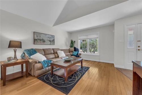 Large windows - 190 Annabelle Street, Hamilton, ON - Indoor Photo Showing Living Room