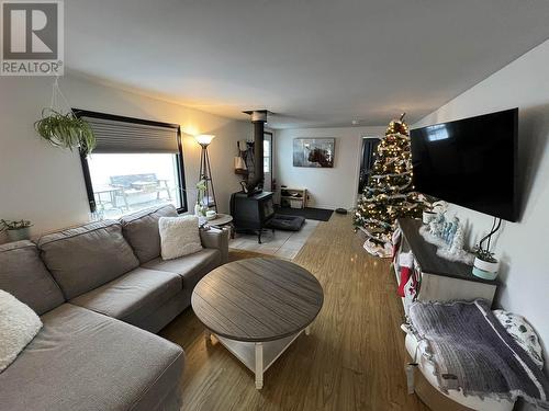 5307 43 Street, Fort Nelson, BC - Indoor Photo Showing Living Room