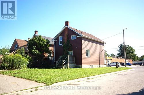 1405 King Street E, Cambridge, ON - Outdoor