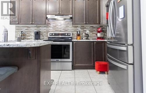 8 Poole Street W, Brantford, ON - Indoor Photo Showing Kitchen With Upgraded Kitchen