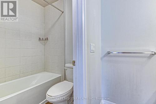 920 Sobeski Avenue, Woodstock, ON - Indoor Photo Showing Bathroom